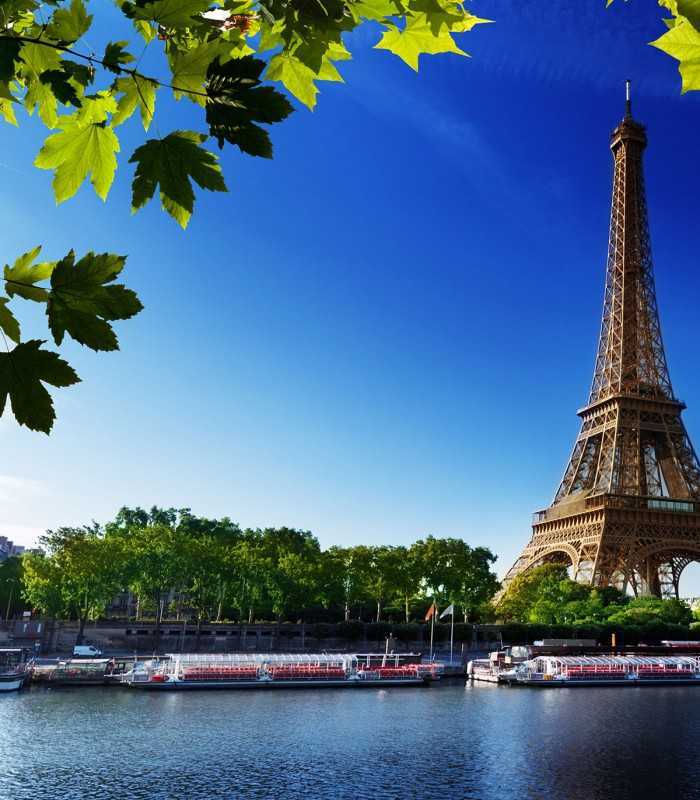 Private Paris tour featuring a Seine cruise as part of the Best of Paris sightseeing experience