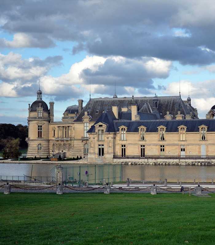 Chantilly Castle Day Tour from Paris