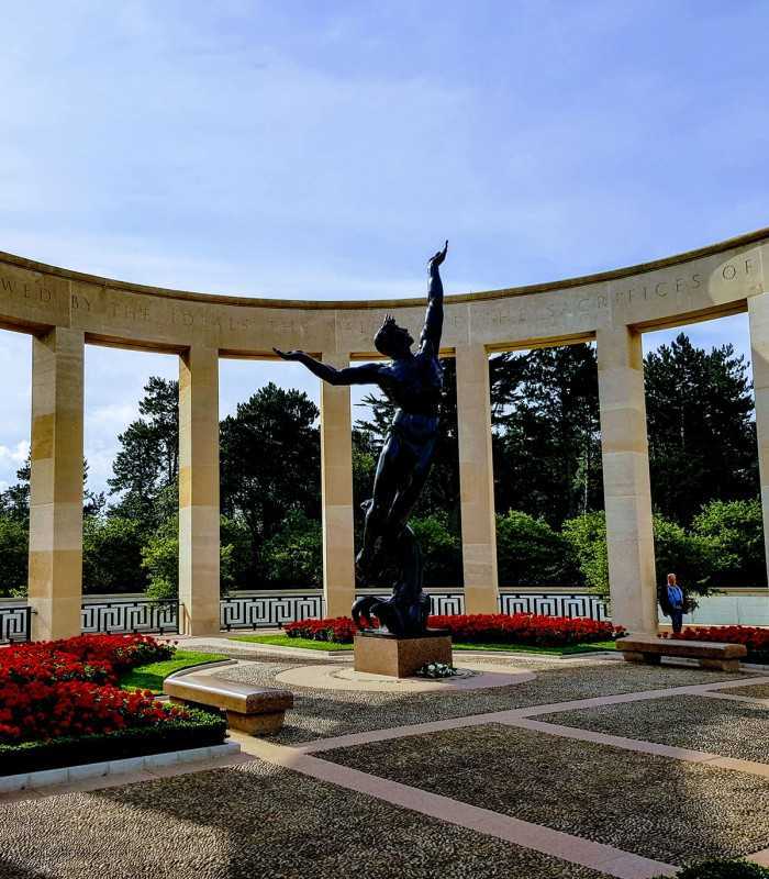 Exclusive 2-day guided tour visiting the Normandy American Cemetery and major D-Day landing zones