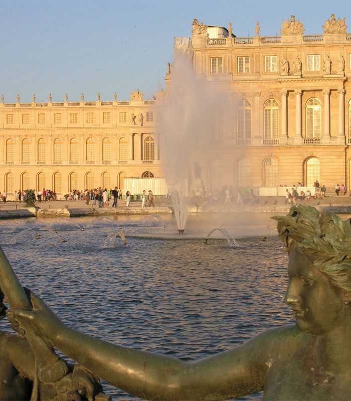 Spectacular water fountain show in the Gardens of Versailles, France, during a private guided tour