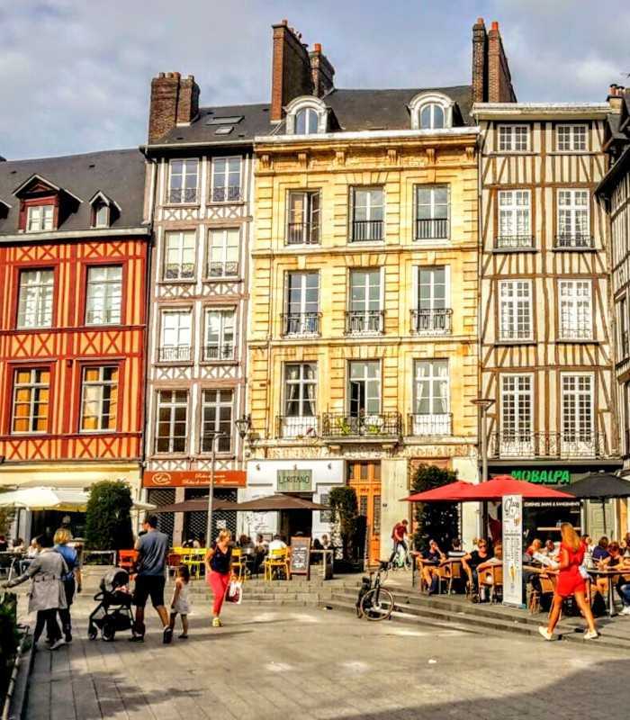 Exclusive private tour from Paris visiting Monet’s Giverny gardens and the famous Rouen Cathedral painted by Monet.