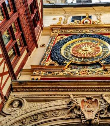 Full-day private tour from Paris exploring Monet’s gardens in Giverny and Rouen’s historic Gros-Horloge clock