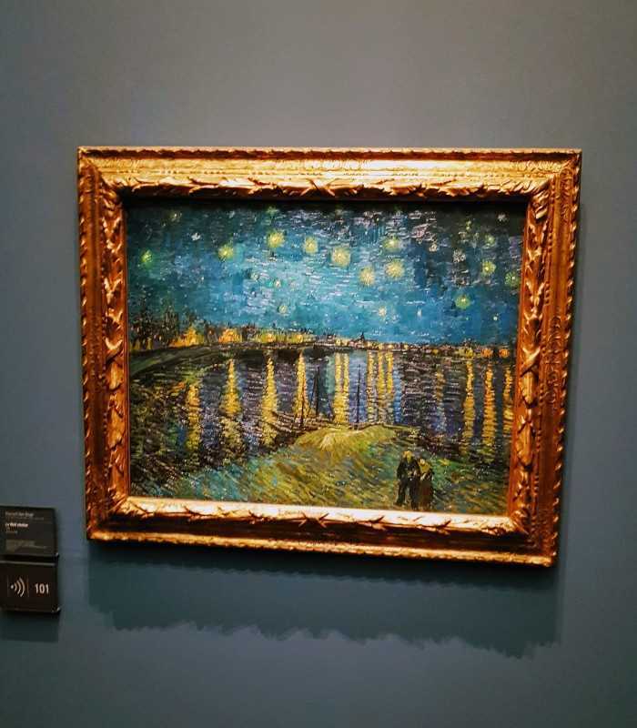 Private Paris tour featuring Van Gogh’s iconic Starry Night masterpiece at the Musée d’Orsay